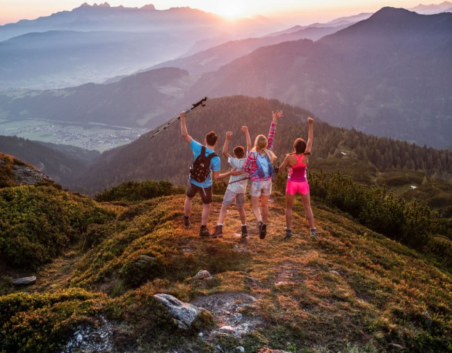 Sonnenaufgangswanderung in Flachau &copy; Flachau Tourismus_Markus Berger