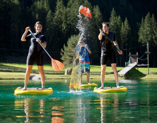 SUP - Stand-up Paddeling in Flachauwinkl &copy; Flachau Tourismus_Markus Berger