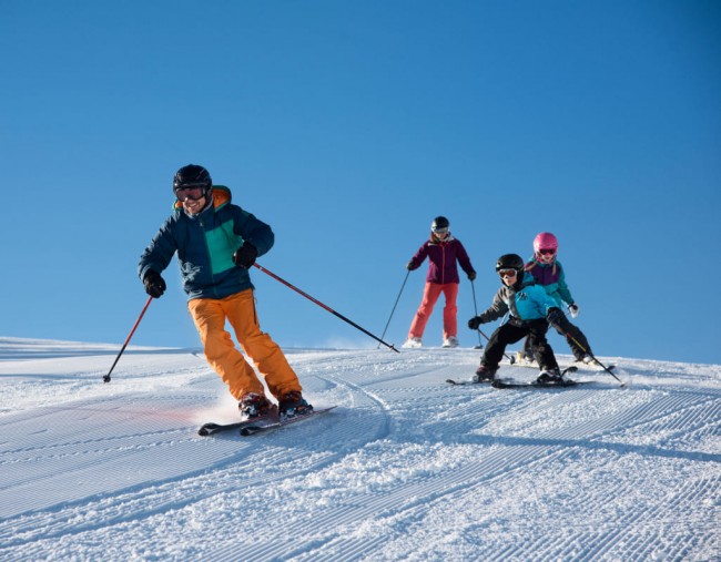 Familienfreundliches Skigebiet Snow Space Salzburg mit zahlreichen Skischulen f&uuml;r Kinder und Erwachsene &copy; Flachau Tourismus_Markus Berger