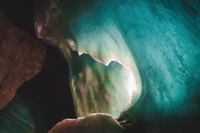 Eisformationen in der größten Eishöhle der Welt - die Eisriesenwelt Werfen