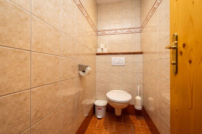 WC extra