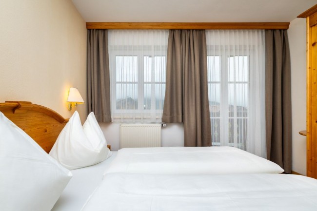 Schlafzimmer mit Balkon
