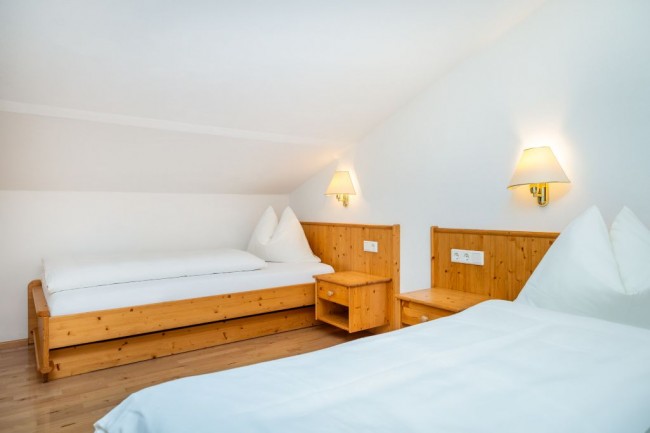 Dreibettzimmer im Appartement