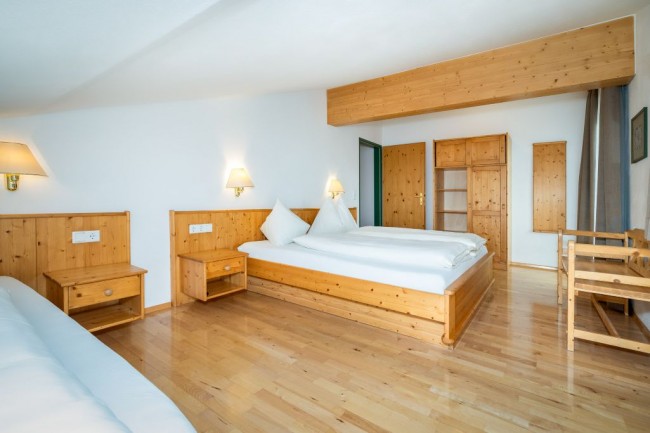 Dreibettzimmer im Appartement
