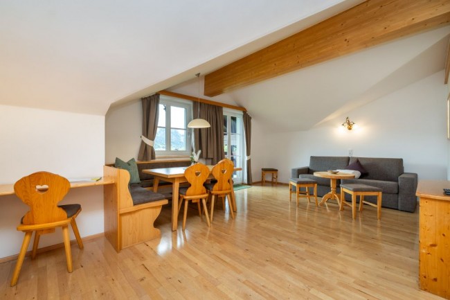 Wohnzimmer mit Mansarde