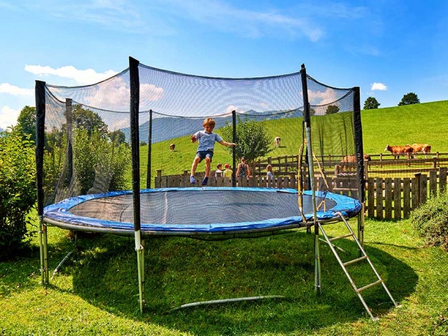 Trampolin springen